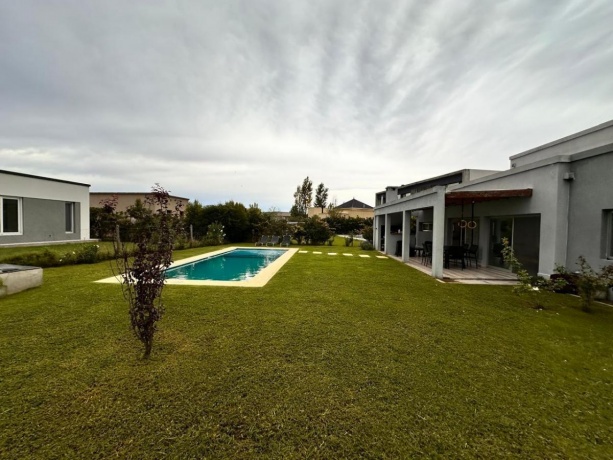 310 Libertad, Escobar, 1525, 4 Habitaciones Habitaciones, ,Casa,En Venta,Libertad,1501